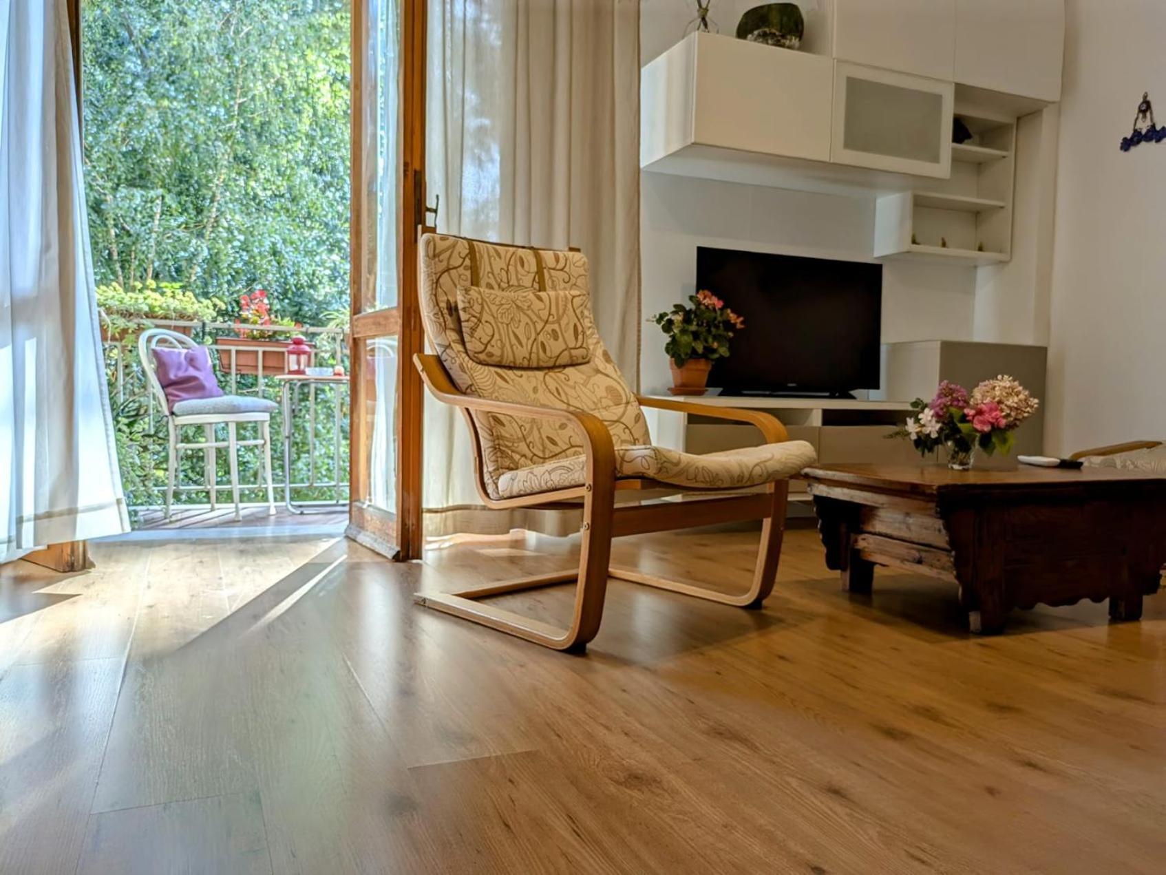Appartamento Viale Puccini - Free Gated Parking - 3 Minutes From Center لوكا المظهر الخارجي الصورة